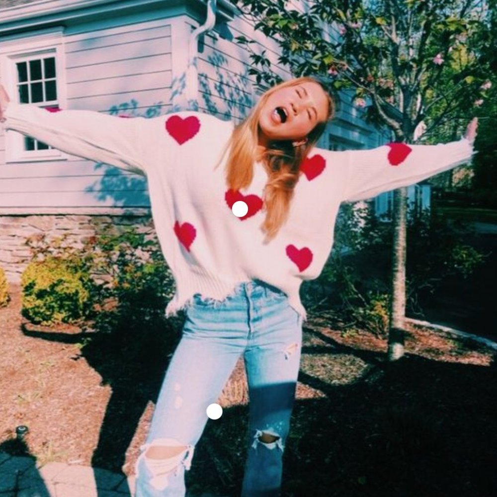 Main Strip Heart Sweater